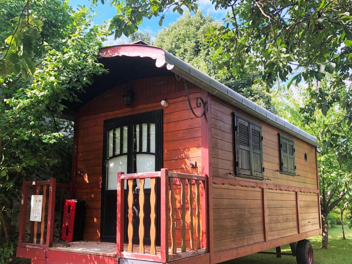 Millygite Roulotte - 4 Seasons Chalet-On-Wheels 外观 照片